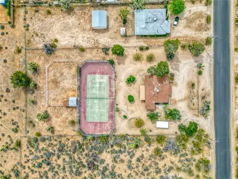 View/Area - 7625 Joshua Vw, Yucca Valley, CA 92284 photo 2 of 10