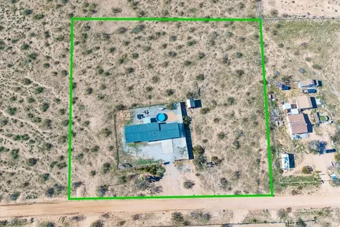 View/Area - 670 Ducor Ave, Landers, CA 92285 photo 2 of 3