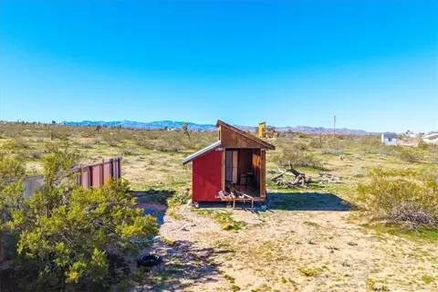 Exterior - 670 Ducor Ave, Landers, CA 92285 photo 22 of 22