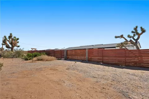 Exterior - 670 Ducor Ave, Landers, CA 92285 photo 13 of 22