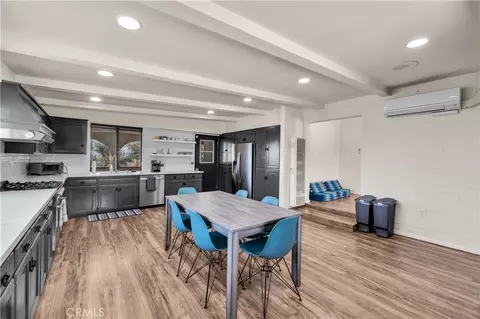 Kitchen - 6685 Sunnyhill Rd, Joshua Tree, CA 92252 photo 3 of 5
