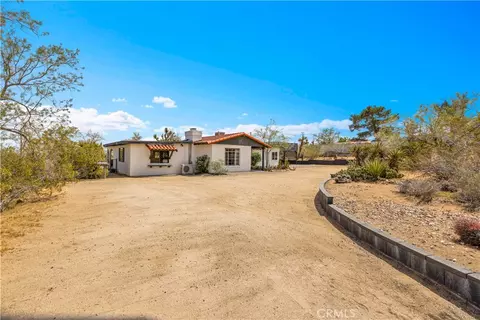 Exterior - 6685 Sunnyhill Rd, Joshua Tree, CA 92252 photo 2 of 18