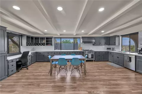 Kitchen - 6685 Sunnyhill Rd, Joshua Tree, CA 92252 photo 1 of 5