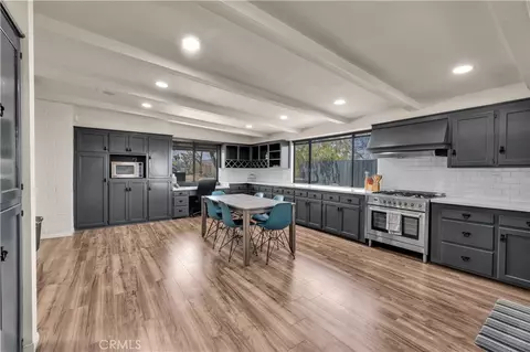 Kitchen - 6685 Sunnyhill Rd, Joshua Tree, CA 92252 photo 5 of 5