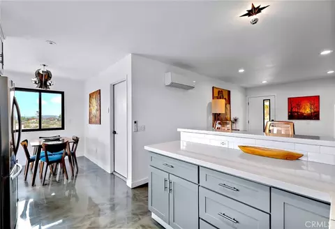 Kitchen - 61910 Sunburst Cir, Joshua Tree, CA 92252 photo 6 of 6