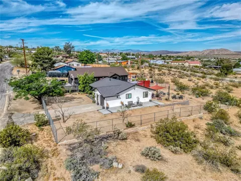 View/Area - 61910 Sunburst Cir, Joshua Tree, CA 92252 photo 5 of 13
