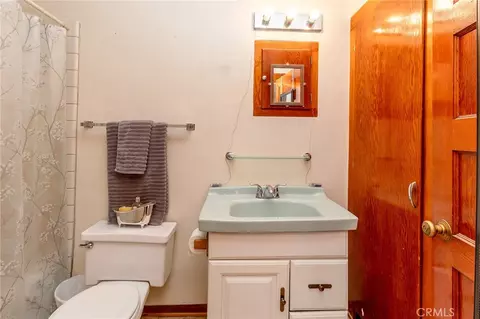Bath - 630 Acoma St, Needles, CA 92363 photo 7 of 9