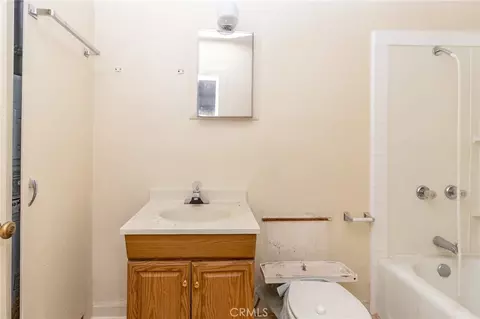 Bath - 630 Acoma St, Needles, CA 92363 photo 9 of 9