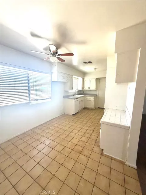 Kitchen - 7316 Hanford Ave, Yucca Valley, CA 92284 photo 1 of 2