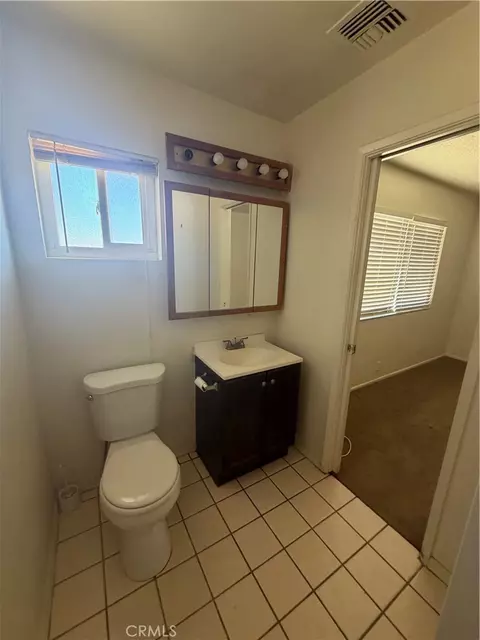 Bath - 7316 Hanford Ave, Yucca Valley, CA 92284 photo 2 of 3