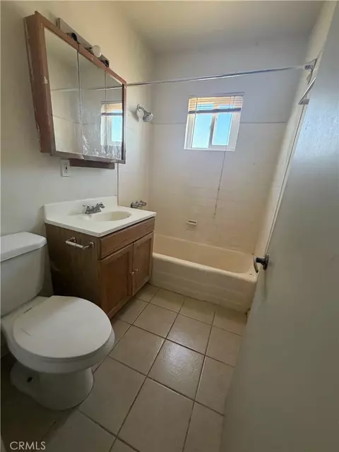 Bath - 7316 Hanford Ave, Yucca Valley, CA 92284 photo 3 of 3