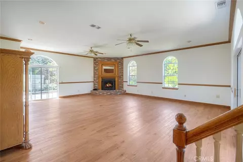 Living - 724 Barsby, Vista, CA 92084 photo 4 of 5