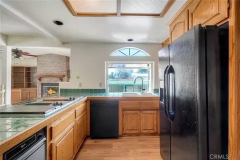 Kitchen - 724 Barsby, Vista, CA 92084 photo 1 of 3