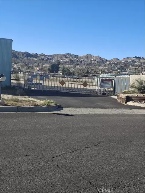 6873 Warren Vis, Yucca Valley, CA 92284