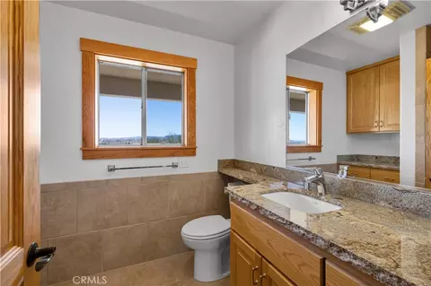 Bath - 2858 N Sage Ave, Landers, CA 92285 photo 3 of 5