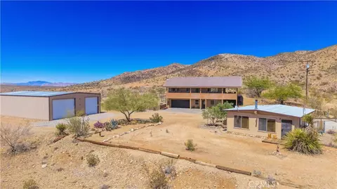 2858 N Sage Ave, Landers, CA 92285