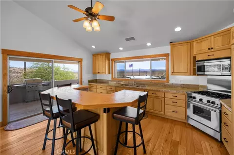 Kitchen - 2858 N Sage Ave, Landers, CA 92285 photo 2 of 4