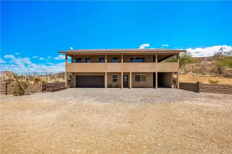 Exterior - 2858 N Sage Ave, Landers, CA 92285 photo 4 of 17