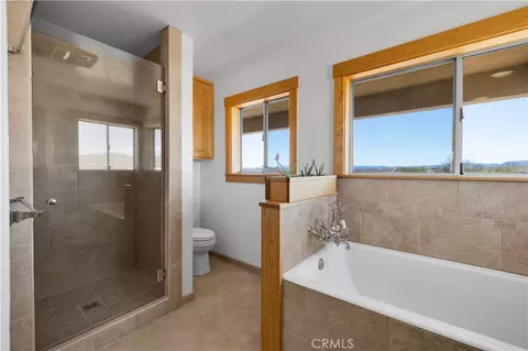 Bath - 2858 N Sage Ave, Landers, CA 92285 photo 2 of 5