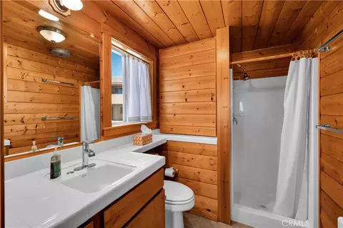 Bath - 2858 N Sage Ave, Landers, CA 92285 photo 5 of 5
