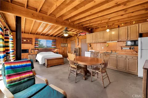 Bedroom - 2858 N Sage Ave, Landers, CA 92285 photo 10 of 10