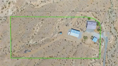 View/Area - 2858 N Sage Ave, Landers, CA 92285 photo 2 of 4