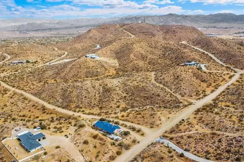 View/Area - 5099 Balsa Ave, Yucca Valley, CA 92284 photo 6 of 10