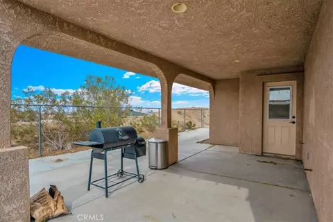 Exterior - 5099 Balsa Ave, Yucca Valley, CA 92284 photo 5 of 7