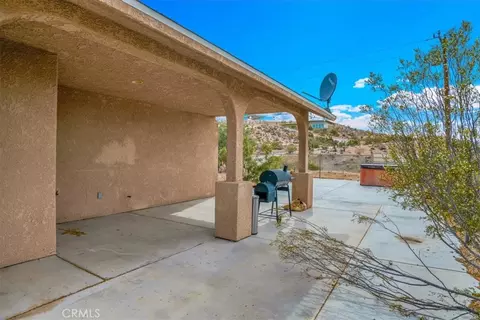 Exterior - 5099 Balsa Ave, Yucca Valley, CA 92284 photo 3 of 7