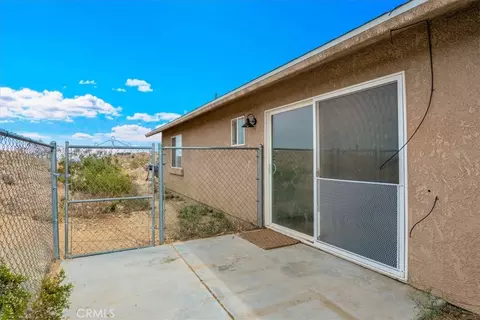 Exterior - 5099 Balsa Ave, Yucca Valley, CA 92284 photo 2 of 7