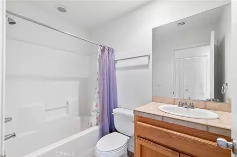 Bath - 58285 Caliente, Yucca Valley, CA 92284 photo 1 of 1