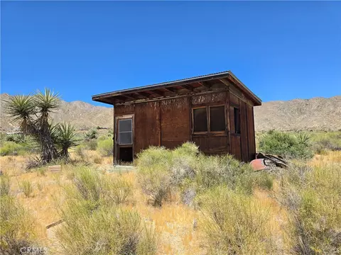 5 Apache, Morongo Valley, CA 92256 photo 4