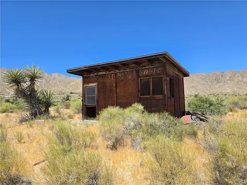 5 Apache, Morongo Valley, CA 92256 photo 4
