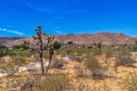 55926 Tananger Rd, Yucca Valley, CA 92284