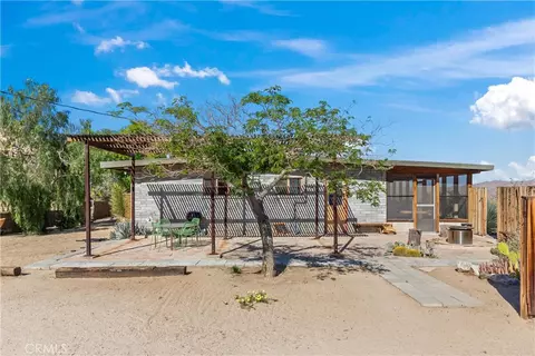 Exterior - 63773 Hollinger, Joshua Tree, CA 92252 photo 18 of 26