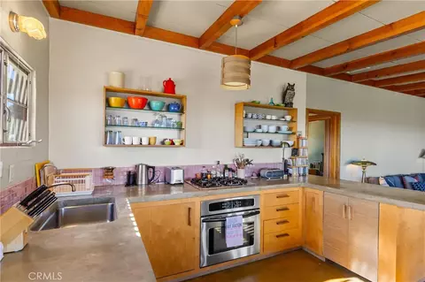 Kitchen - 63773 Hollinger, Joshua Tree, CA 92252 photo 3 of 3