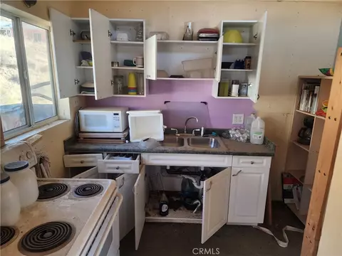 Kitchen - 53006 Apache, Morongo Valley, CA 92256 photo 1 of 1