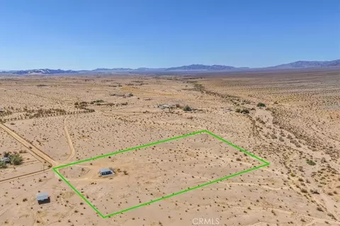 84320 Mccombie, Twentynine Palms, CA 92277 photo 4