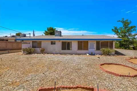 Exterior - 7461 Cibola, Yucca Valley, CA 92284 photo 6 of 8