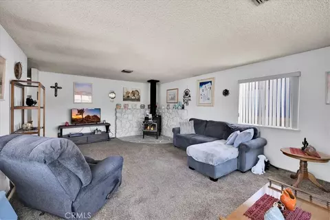 Living - 7461 Cibola, Yucca Valley, CA 92284 photo 3 of 4