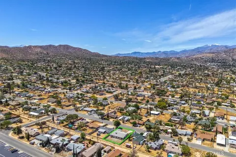 View/Area - 7461 Cibola, Yucca Valley, CA 92284 photo 5 of 9