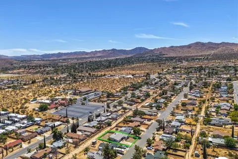 View/Area - 7461 Cibola, Yucca Valley, CA 92284 photo 4 of 9