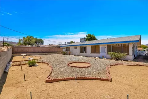 Exterior - 7461 Cibola, Yucca Valley, CA 92284 photo 5 of 8