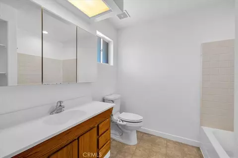 Bath - 61833 Alta Mesa, Joshua Tree, CA 92252 photo 3 of 5