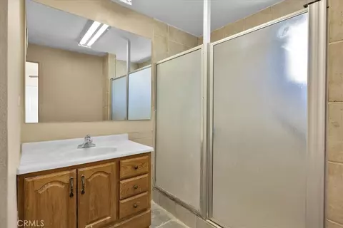 Bath - 61833 Alta Mesa, Joshua Tree, CA 92252 photo 5 of 5