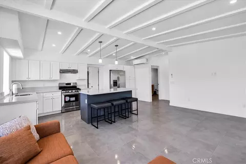 Kitchen - 61833 Alta Mesa, Joshua Tree, CA 92252 photo 1 of 9