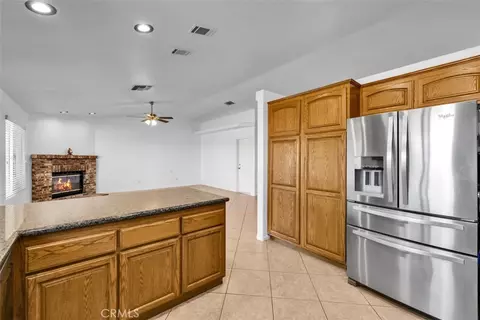 Kitchen - 8469 Deer, Yucca Valley, CA 92284 photo 4 of 4