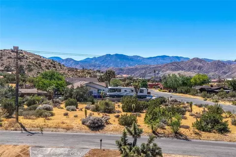 View/Area - 8469 Deer, Yucca Valley, CA 92284 photo 9 of 9