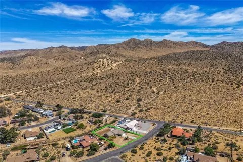 View/Area - 8469 Deer, Yucca Valley, CA 92284 photo 4 of 9