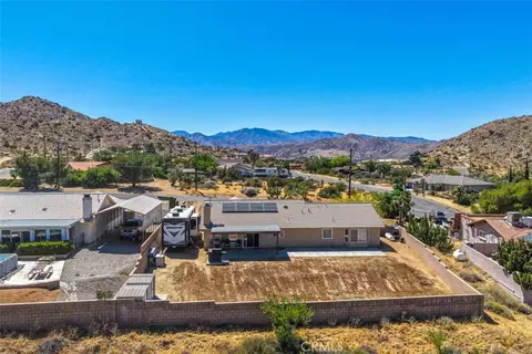View/Area - 8469 Deer, Yucca Valley, CA 92284 photo 8 of 9